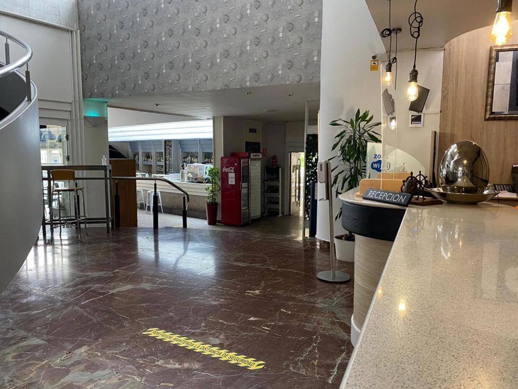 Hotel Vejo Reinosa Extérieur photo