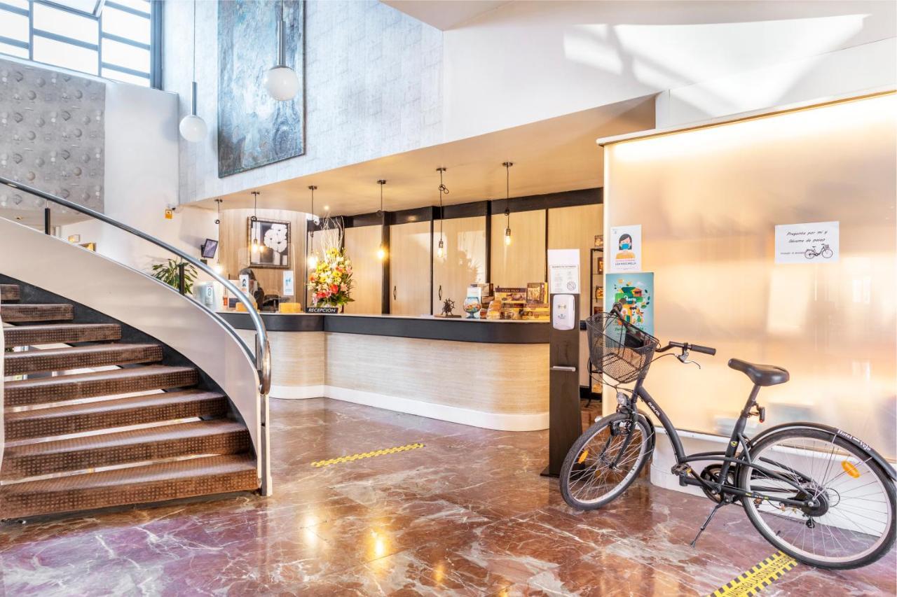 Hotel Vejo Reinosa Extérieur photo