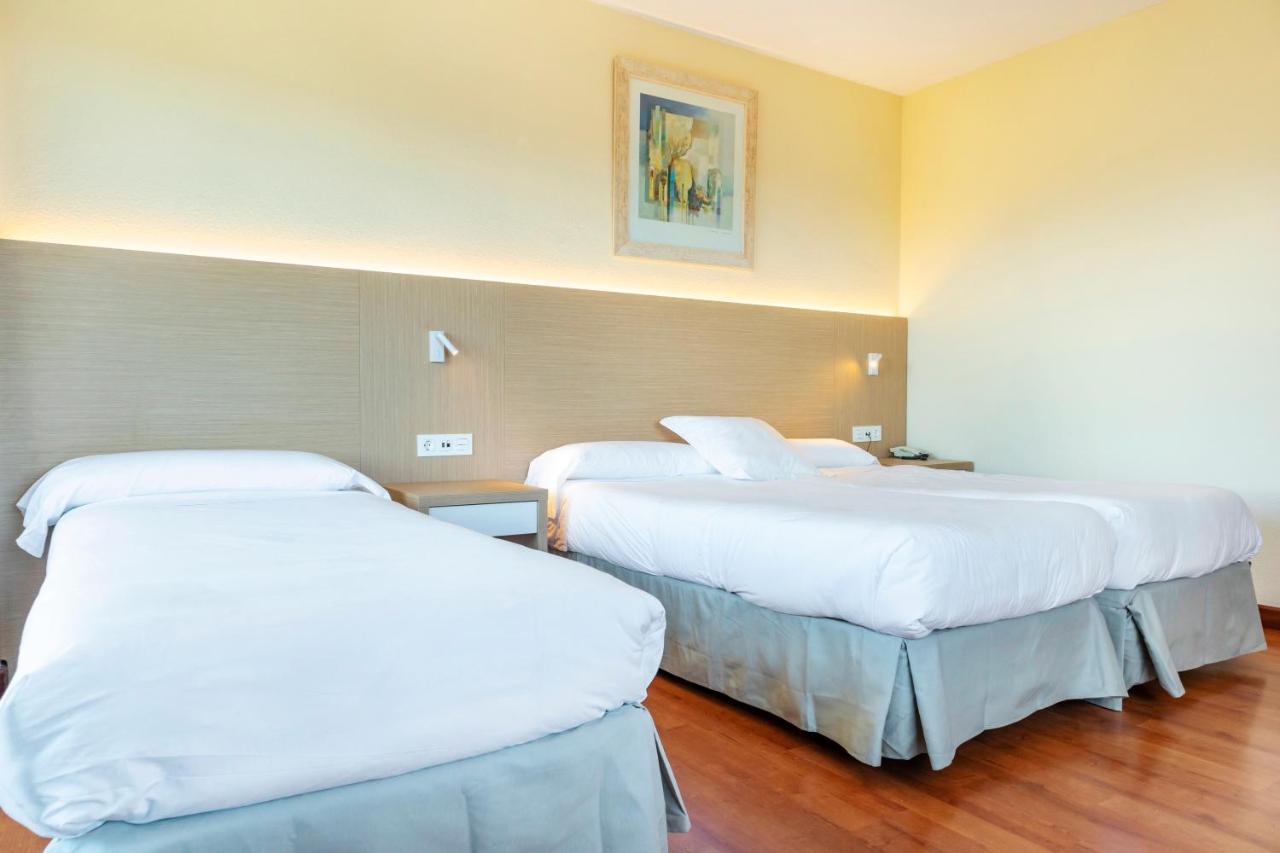 Hotel Vejo Reinosa Extérieur photo